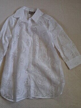 chicos ♡ semisheer rose devore burnout white shirt lightweight summer